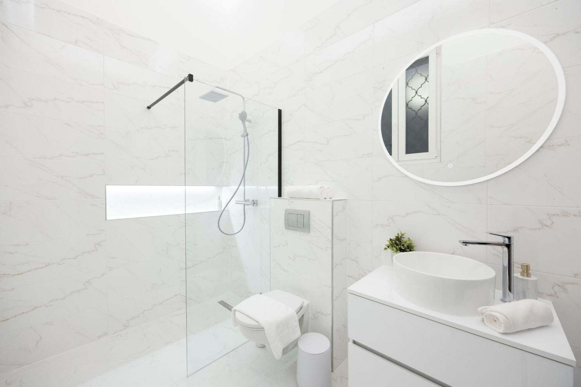 Exclusive & Prestigious Central Residence W/ Balcony Budapest Exteriör bild