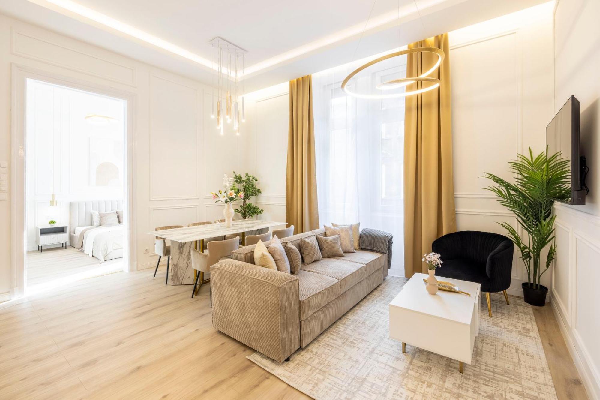 Exclusive & Prestigious Central Residence W/ Balcony Budapest Exteriör bild