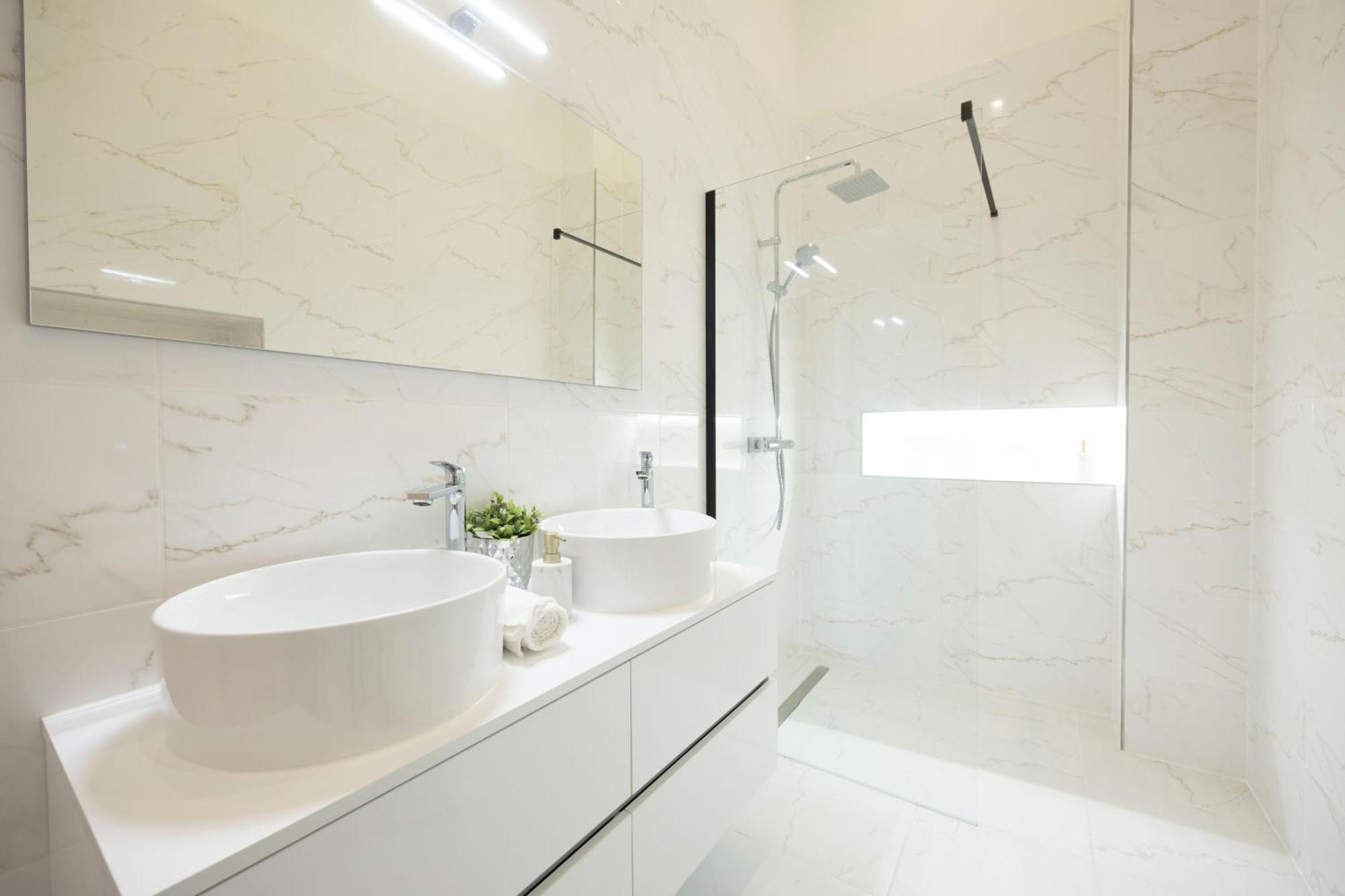 Exclusive & Prestigious Central Residence W/ Balcony Budapest Exteriör bild