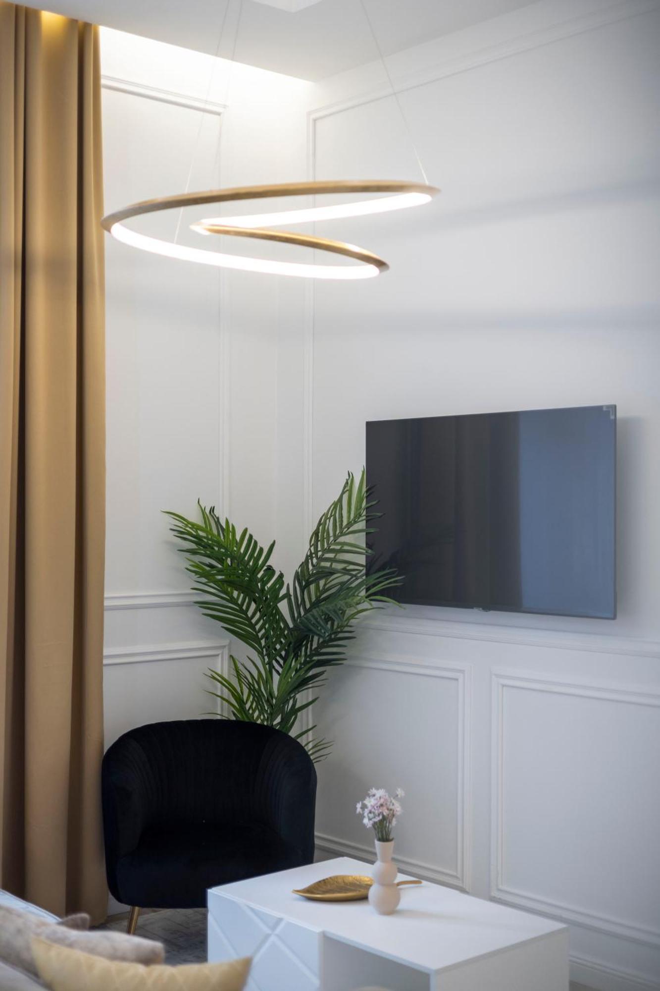 Exclusive & Prestigious Central Residence W/ Balcony Budapest Exteriör bild